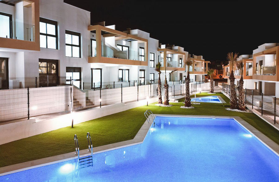 Golf Maisonettes sold by Casa Pro Properties in Villamartin Golf, Costa Blanca South, Spain