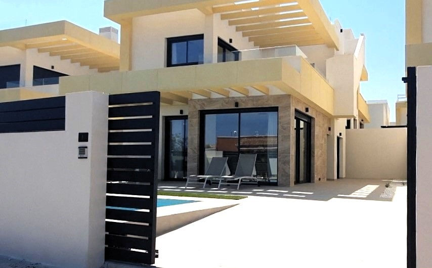 Spanish Village & Town Homes - Los Montesinos - Villa