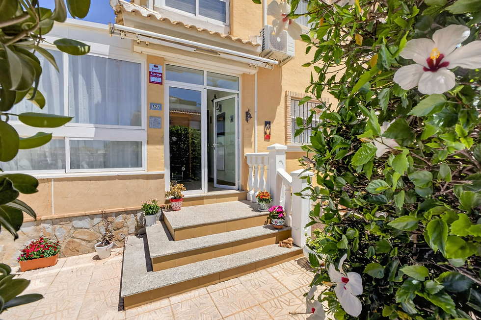 Country Homes - Resale - Quesada - Townhouse