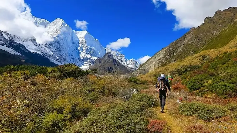 Hikers in Gama Valley Tibet near Everest east face