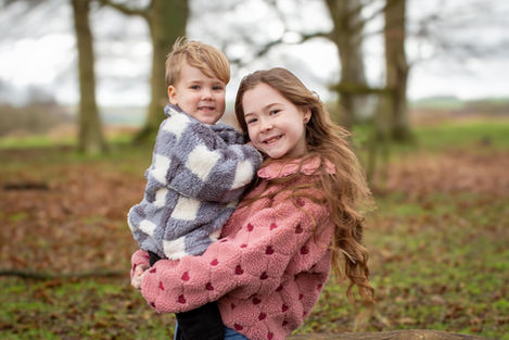 sibling-photos-deer-park-mersham-ashford