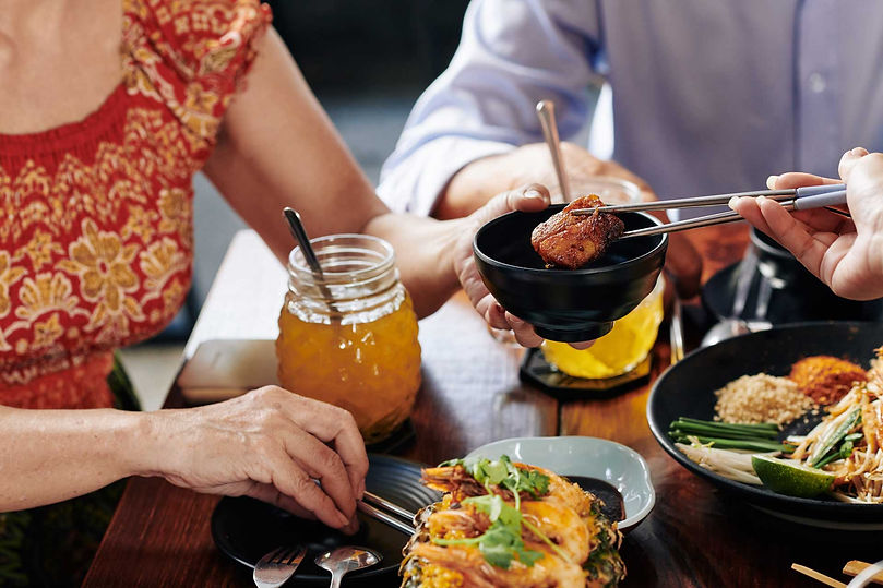people-eating-asian-food-at-dinner-2021-08-26-19-51-56-utc.jpg