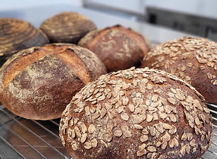 Sauerteigbrot.jpg