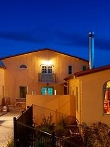 unison-vineyard-unwined-v2__FillWzE1MDAsNTUwXQ.jpg
