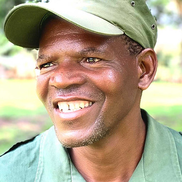 Elpie - Phumba Safaris Team.jpg