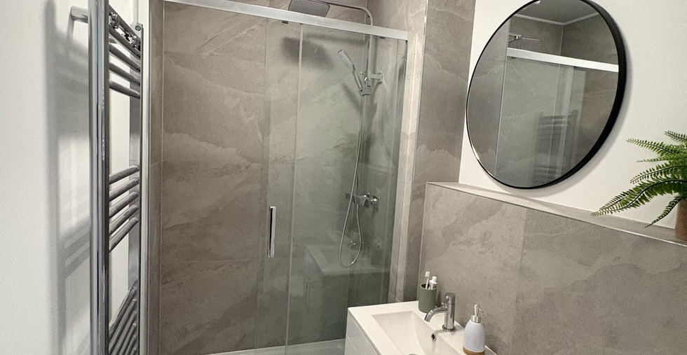 Shower room at Wallace Street, Spital Tongues