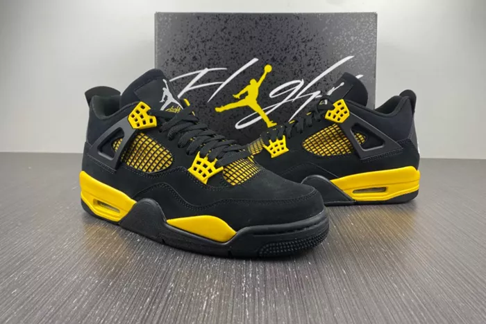 JORDAN 4 Retro Thunder (2023)