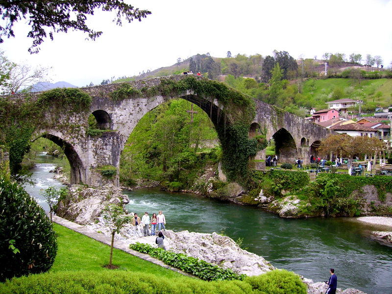 01-42-puente-cangas-de-onis.jpg