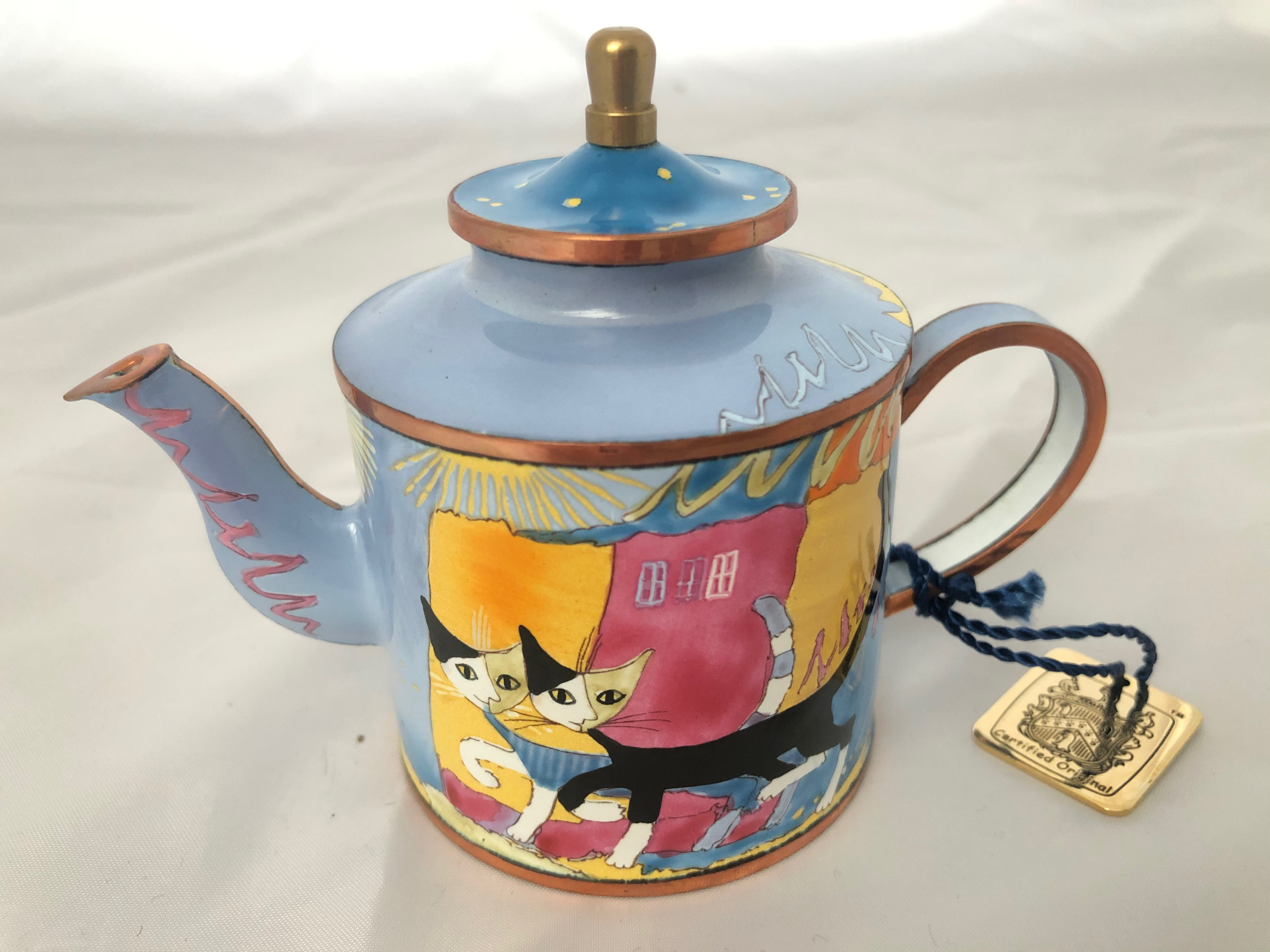 C Di Vista  Teapot