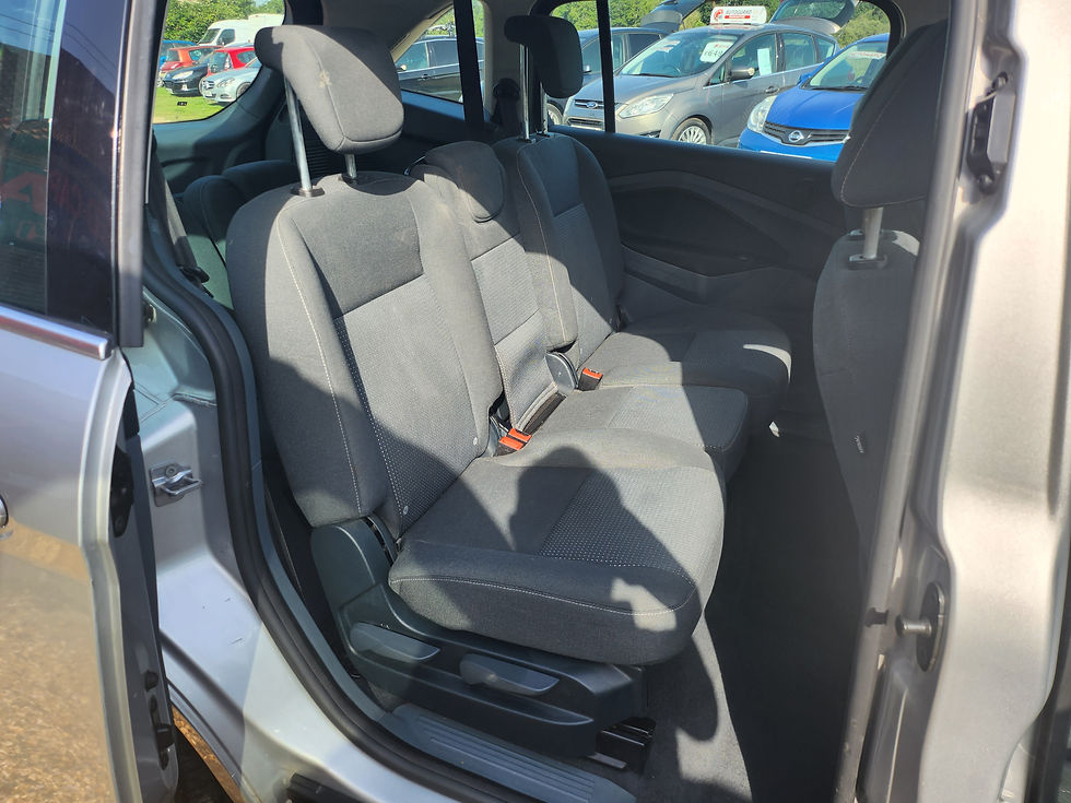 Thumbnail: 2014 Ford GRAND C-MAX 2.0  TDCI 7 SEATER AUTOMATIC