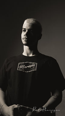 Luz Dividida: O Lado Oculto da Fotografia de Retrato