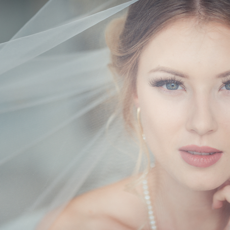 O Véu da Noiva: A Nuvem de Sonhos que Transforma o Retrato de Casamento em uma Obra-prima