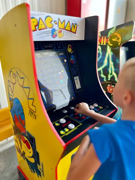 Miniatura: automaty do gier retro arcade na wynajem