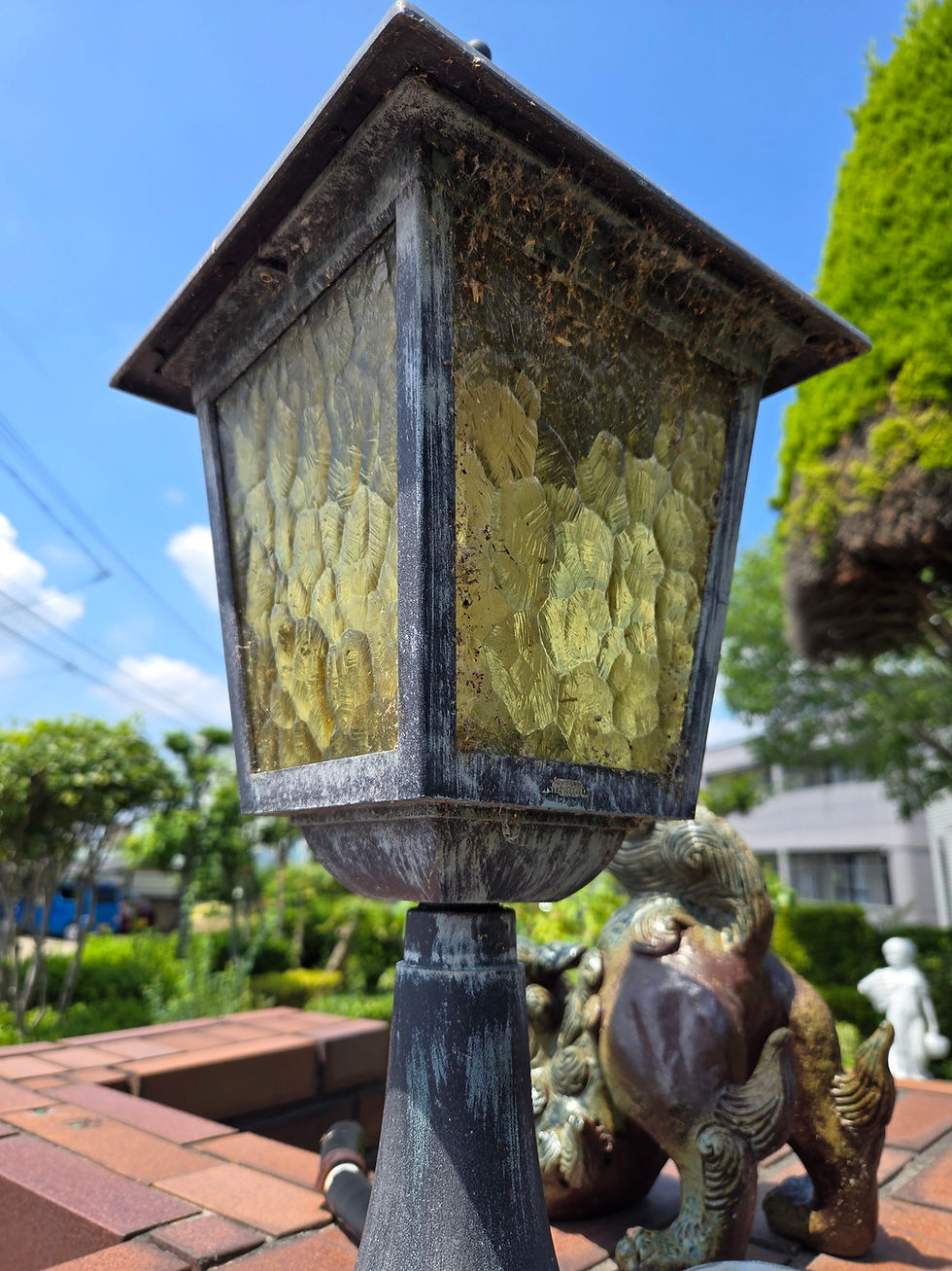 外灯に害虫ブロック