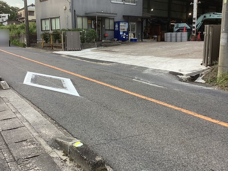 社屋工場門扉と駐車場門扉が完成しました
