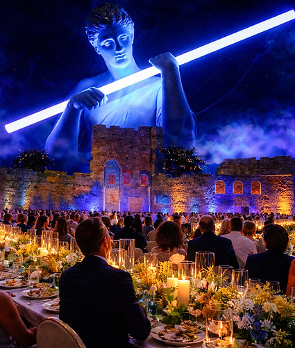 show hologram in sky gala dinner 7skyevents