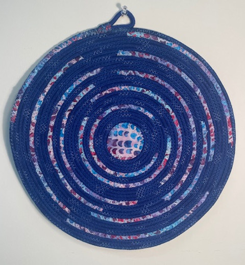TR_08_Blue_Trivet_Random-Prple_MAIN.jpeg