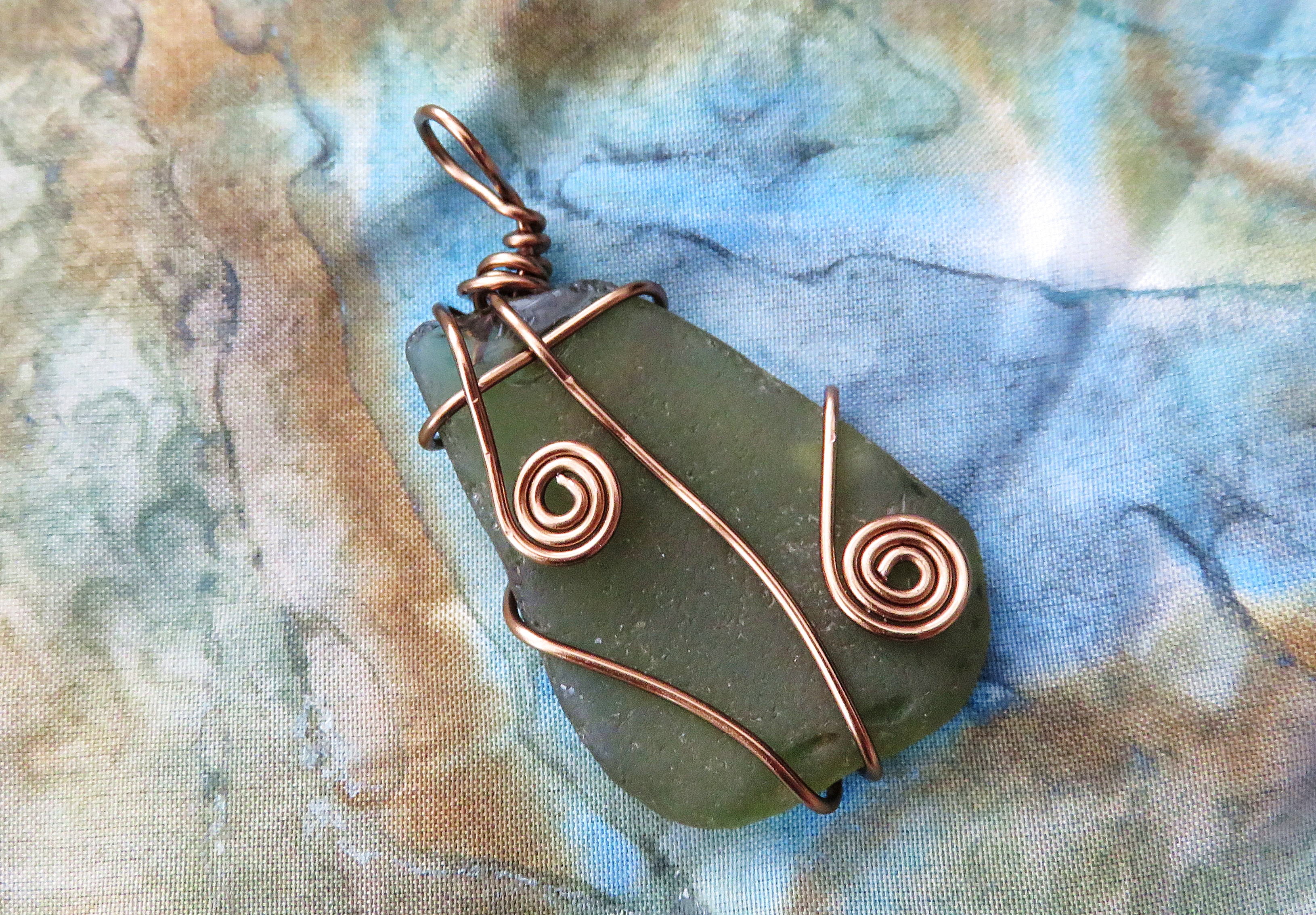 "Leaf" sea glass pendant