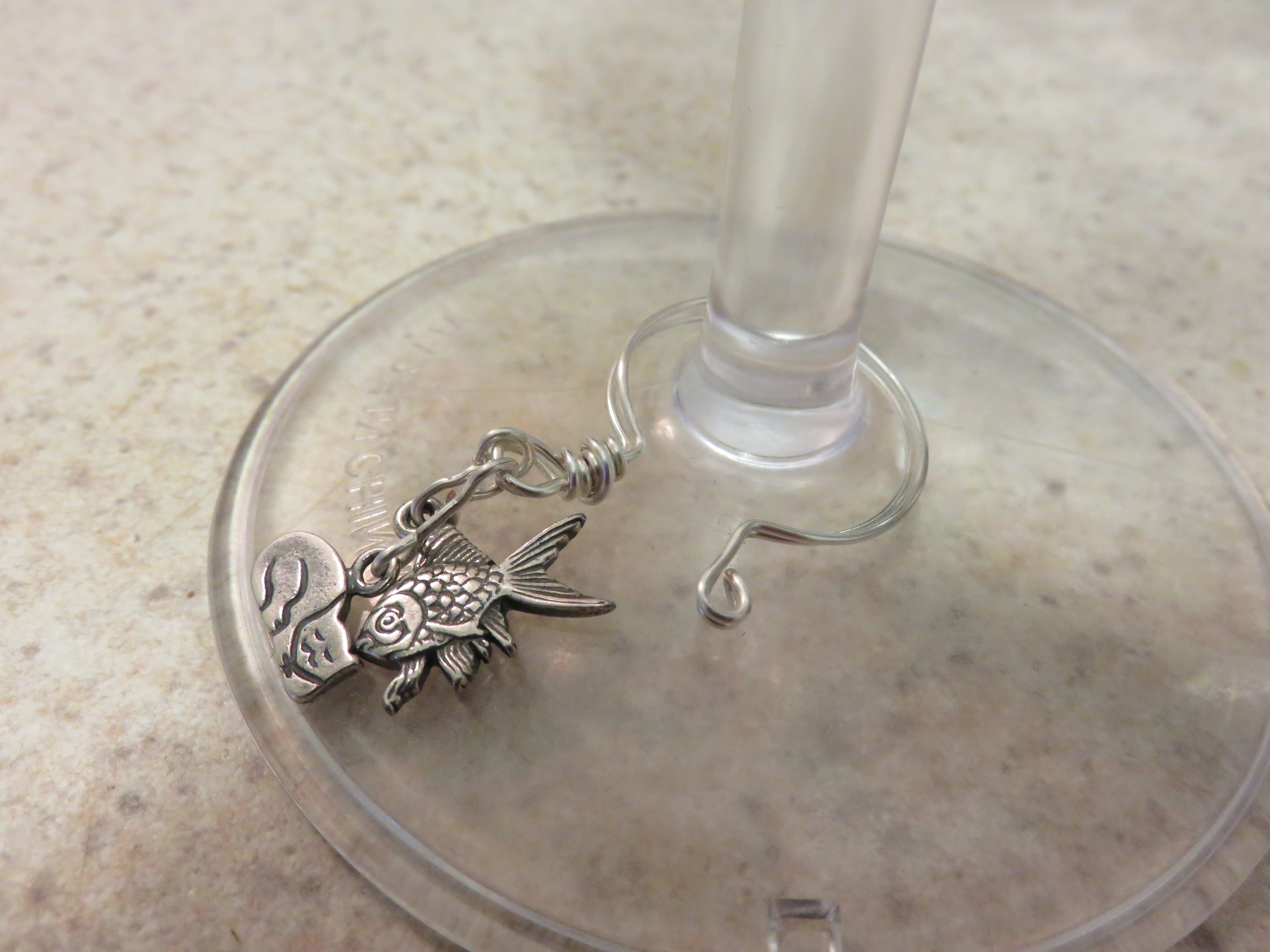 Catfish wineglass personalizer