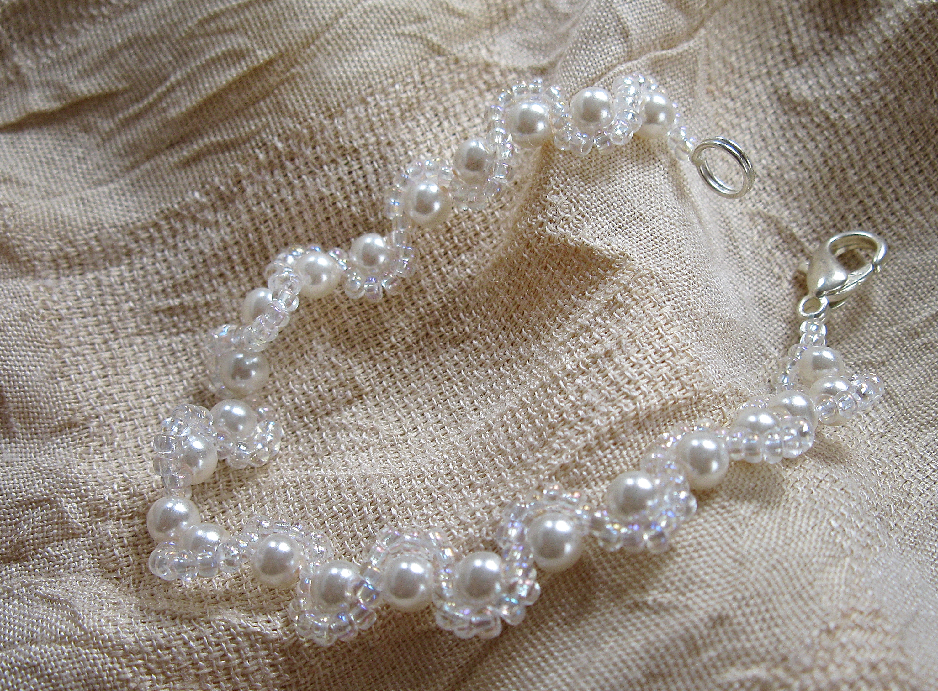 Bridal pearls bracelet.