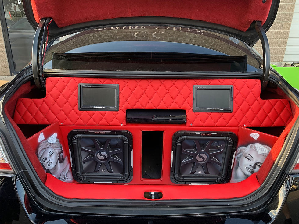 Trunk - diamond stitching