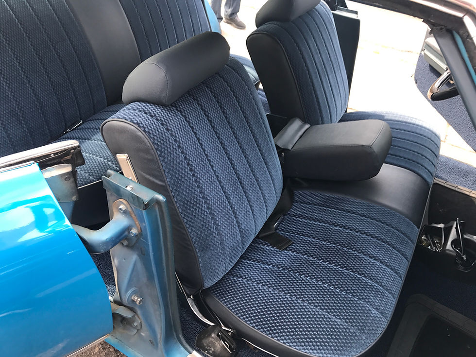 Seats & center console