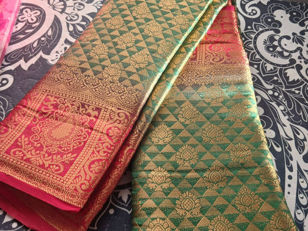 Sari traditionnel indien vert et doré