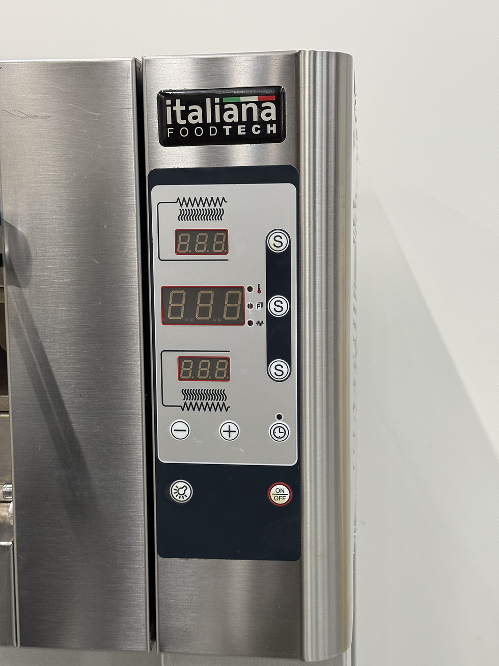 Thumbnail: Italiana food tech pizza oven 