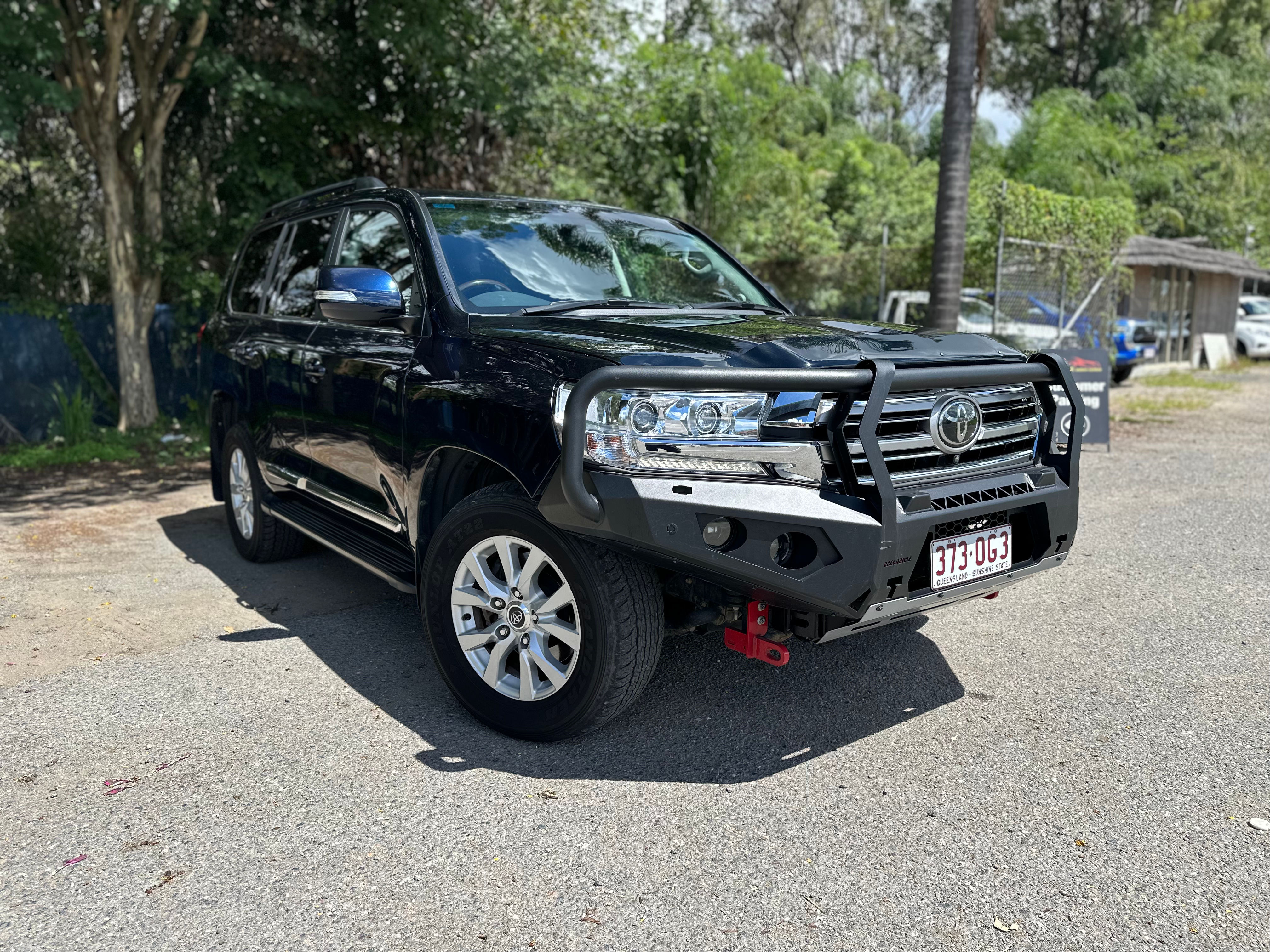 2018 TOYOTA LANDCRUISER LC200 SAHARA (4x4)