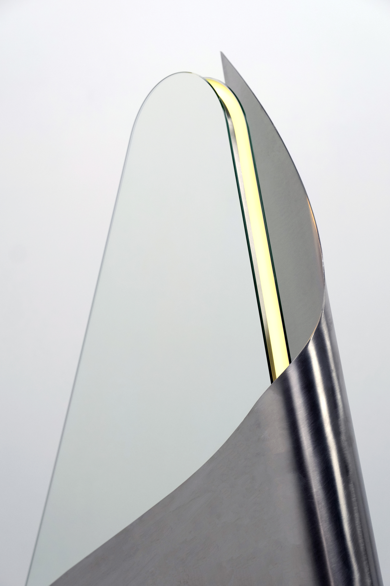 MIRROR 5