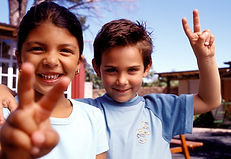 niños sonriendo