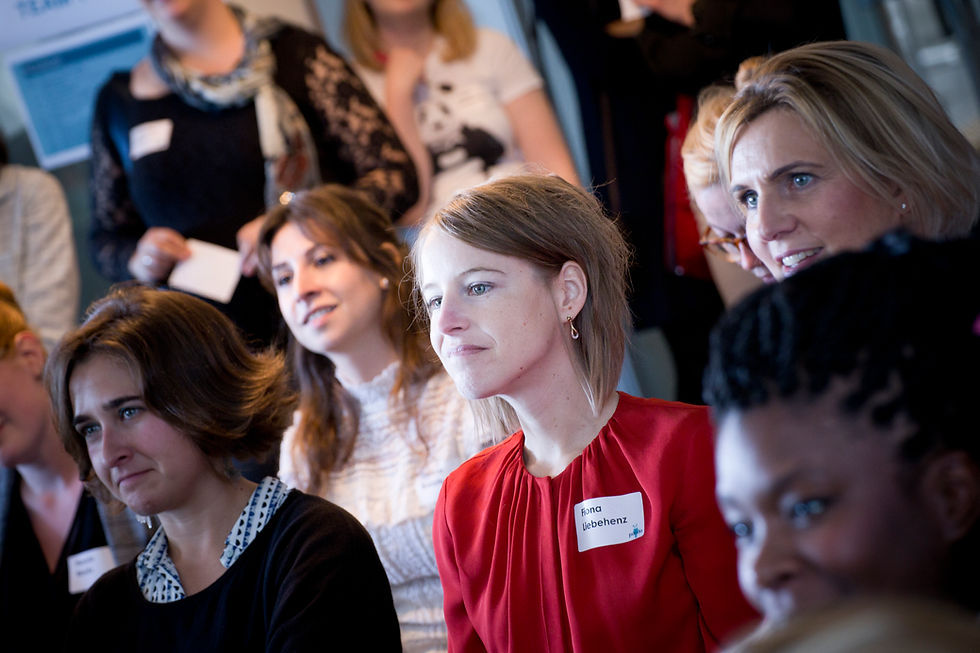 PANDA Event Frauen im Publikum