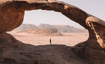 hiking tour at mirage desert camp