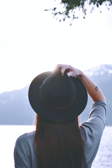 jeremy-allouche-eTl9T5pw1OM-unsplash (2)_edited.jpg