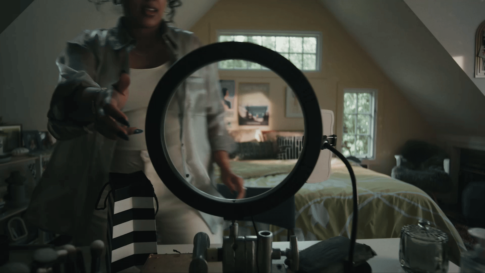 2.15a+REAL+TALK+30_OPENING+SHOT_GENERIC.gif