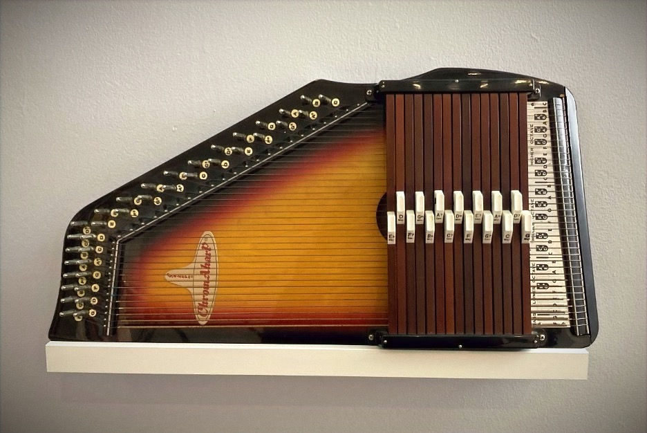 Getting to know Folk Instruments The Autoharp!