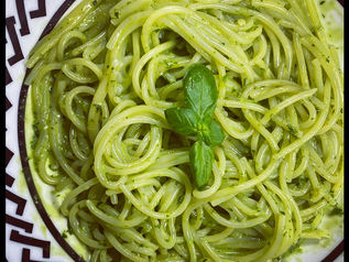 💚🍝🌿Špagety s bazalkovo-syrovou omáčkou