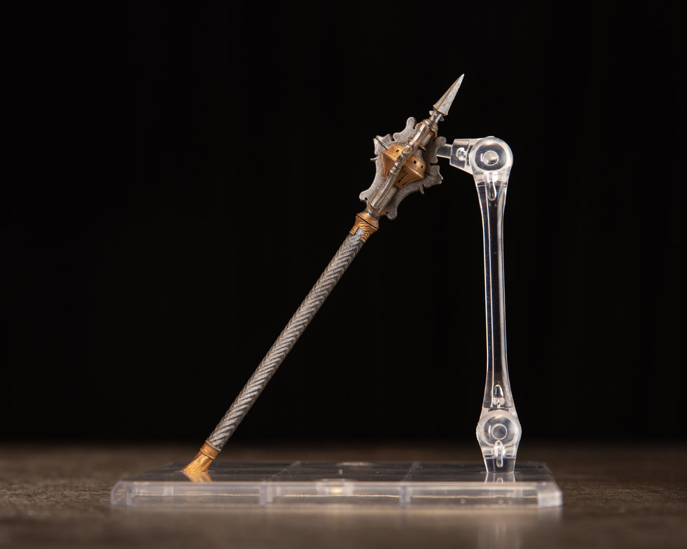 FW174:The Flanged Mace B