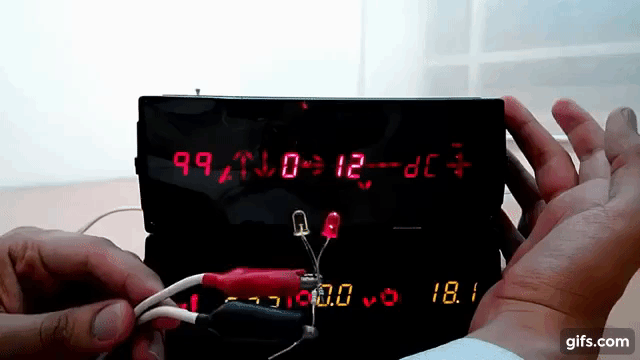 The Polarity Is Being Switched Using the Polarity Option Which Results in Only One of The LEDs Being Turned On At A Time. The LEDs Are Connected Together in A Parallel Connection but In Reverse Polarity.