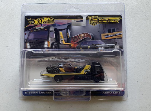 Hot Wheels Legends Tour Nissan Laurel 2000 SGX Team Transport