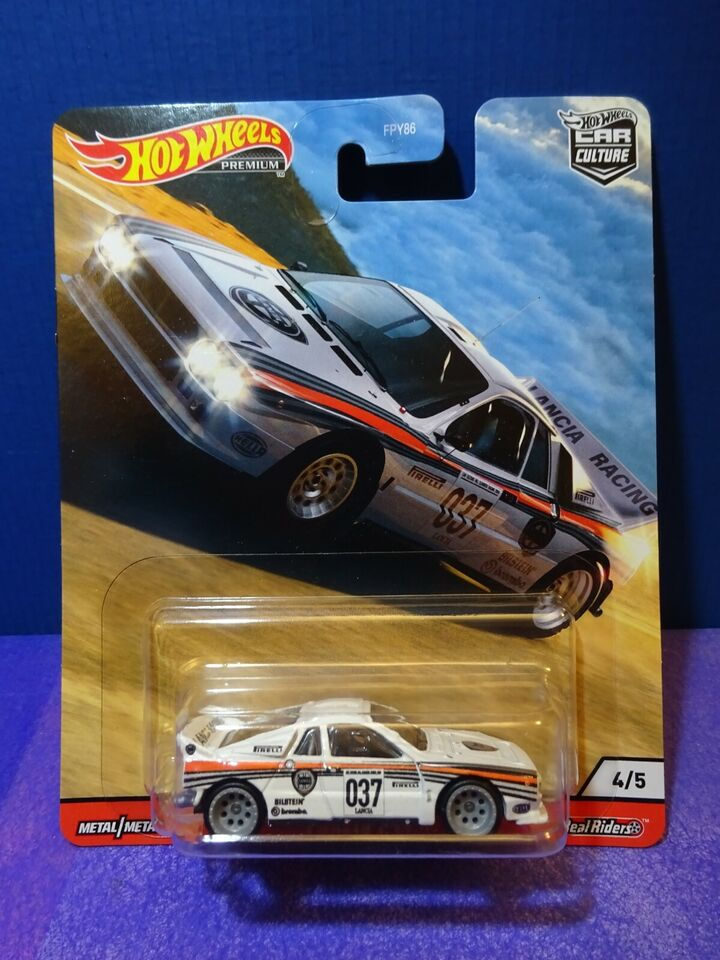Thumbnail: HotWheels Thrill Climbers Set