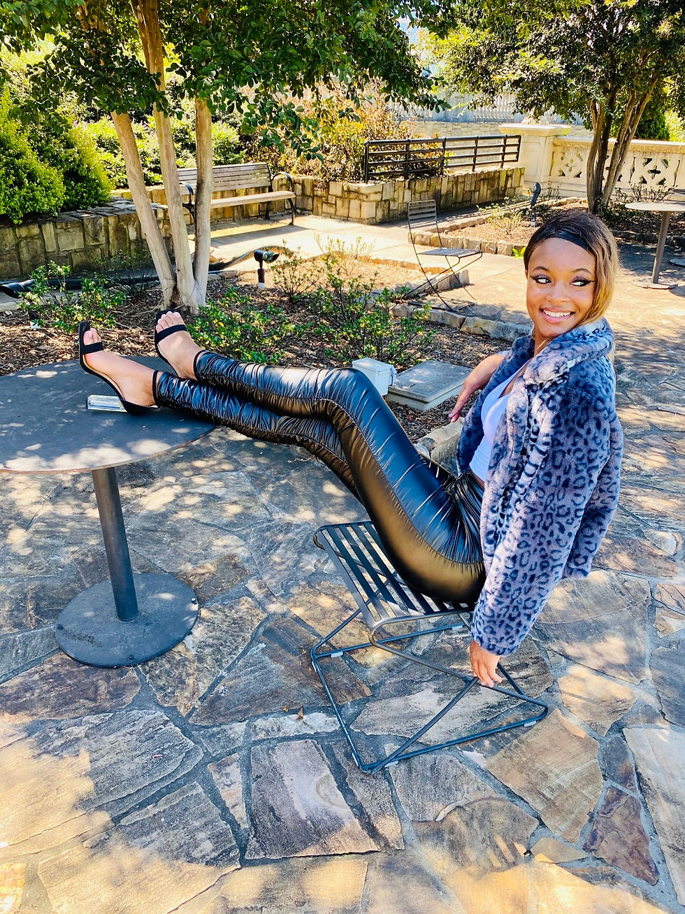 Thumbnail: Vegan Leather Ruched Leggings 