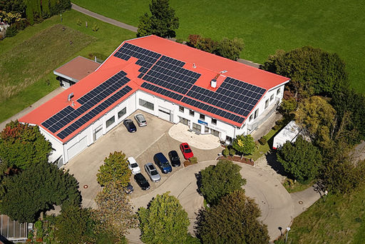 Luftaufnahmen /Drohnenbild von Firmengebäude