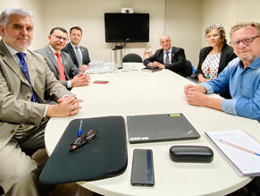 Bancada do PT questiona decisões judiciais e atropelo do governo na venda da Corsan