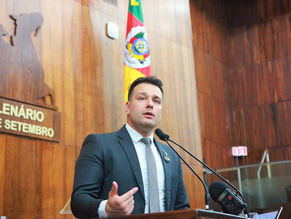 Leonel Radde cobra Governo Leite pelo apagão da CEEE após a privatização