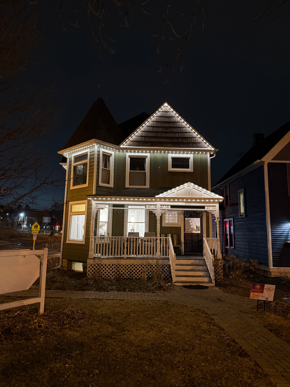 Warm white architectural lighting