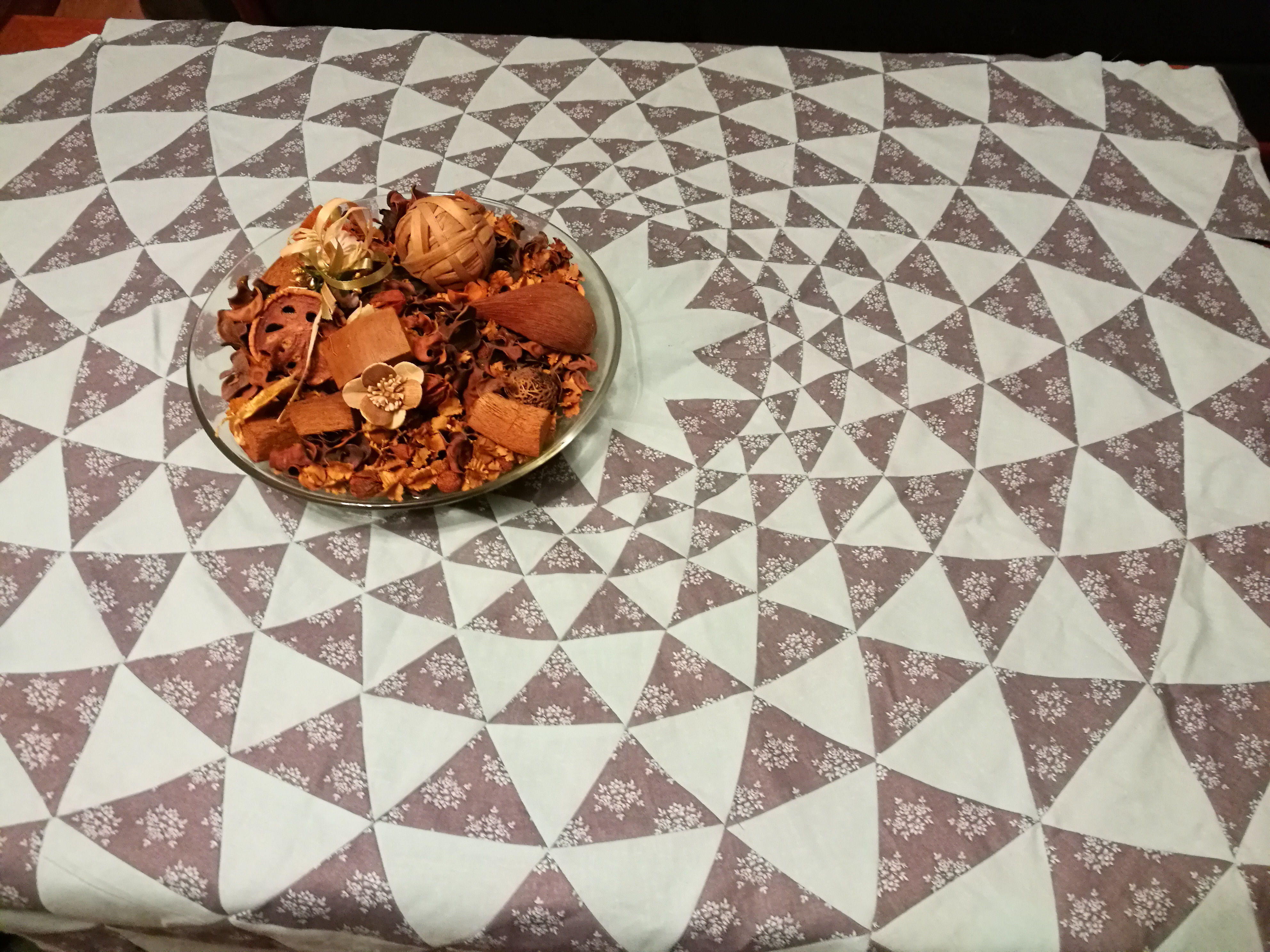 Dahlia King (Connecting element)