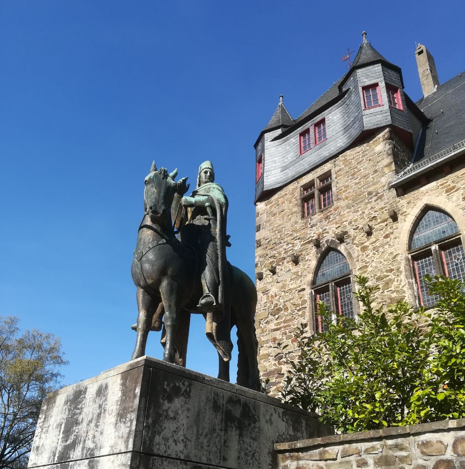 Reiterstandbild Graf Engelbert von Berg, Schloss Burg Castle, Solingen, Northrhine Westphalia