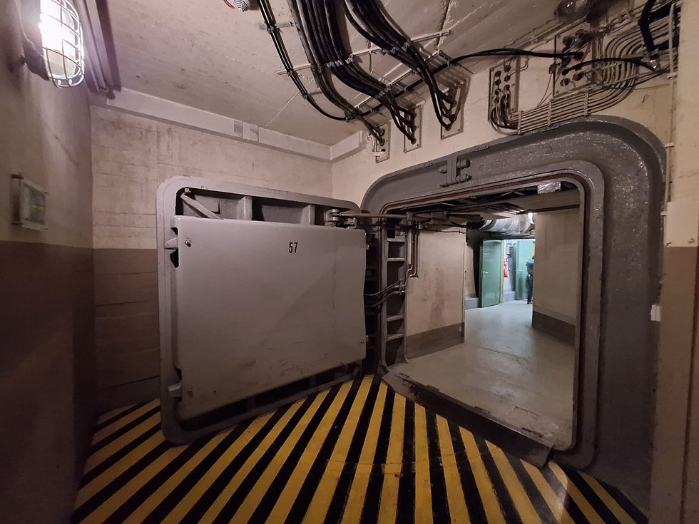 Ahrtal Ahrweiler Bad Neuenahr-Ahrweiler Rheinland-Pfalz Deutschland Regierungsbunker Bunker Atombunker KalteRegierungsbunker Ahrweiler Dokumentationsstätte Regierungsbunker Bunker-Museum Atomschutzbunker Bundesrepublik Deutschland Geschichte Kalter Krieg Deutschland Notfallregierung