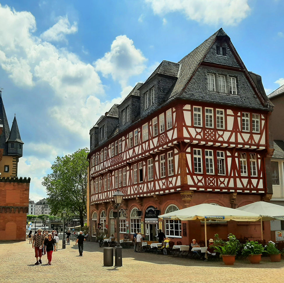 Haus Wertheim, Fahrtor, Frankfurt